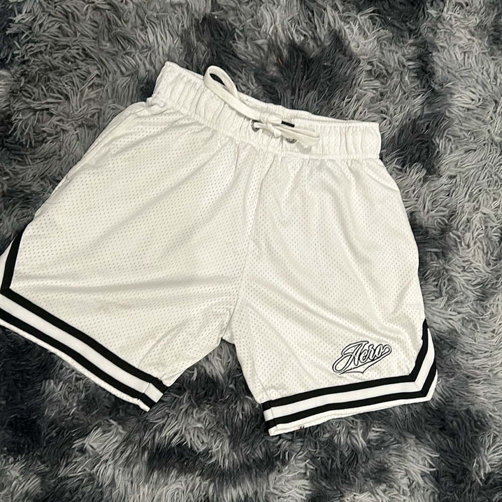 Aeropostale White Shorts ( XS Mens )